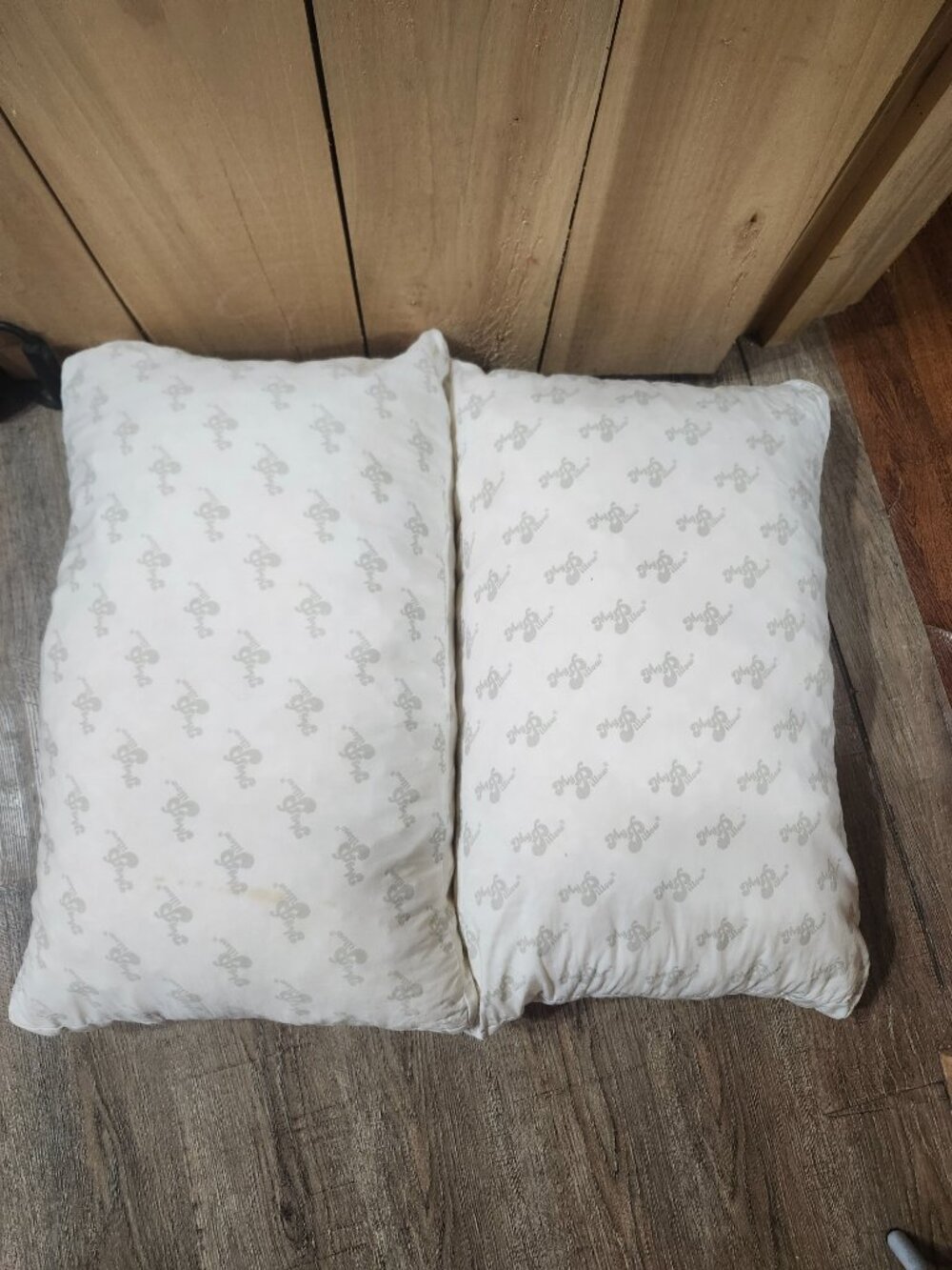 My Pillows green tag /medium firm 22 x 29